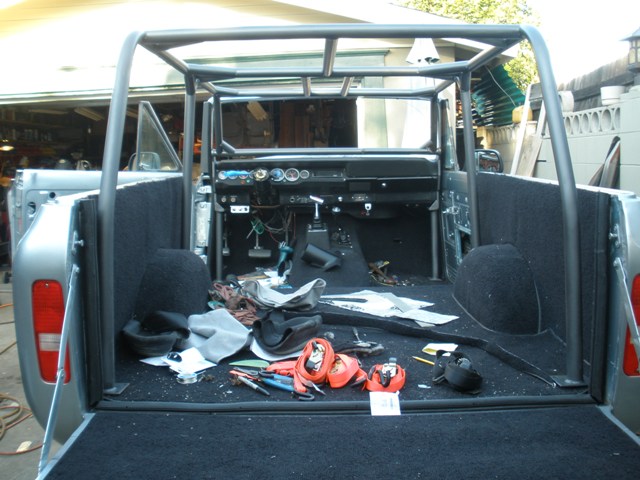 ROCHA CAGE 6.JPG
