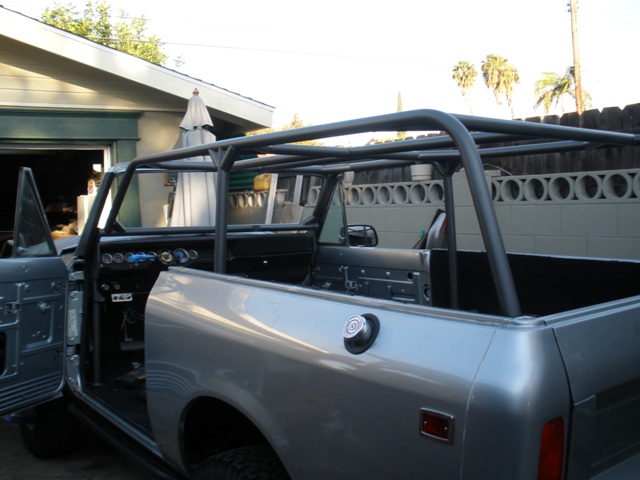 ROCHA CAGE 4.JPG